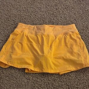 Lululemon pace rival skirt